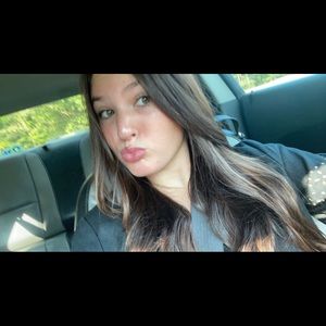 Meet your Posher, Skylar